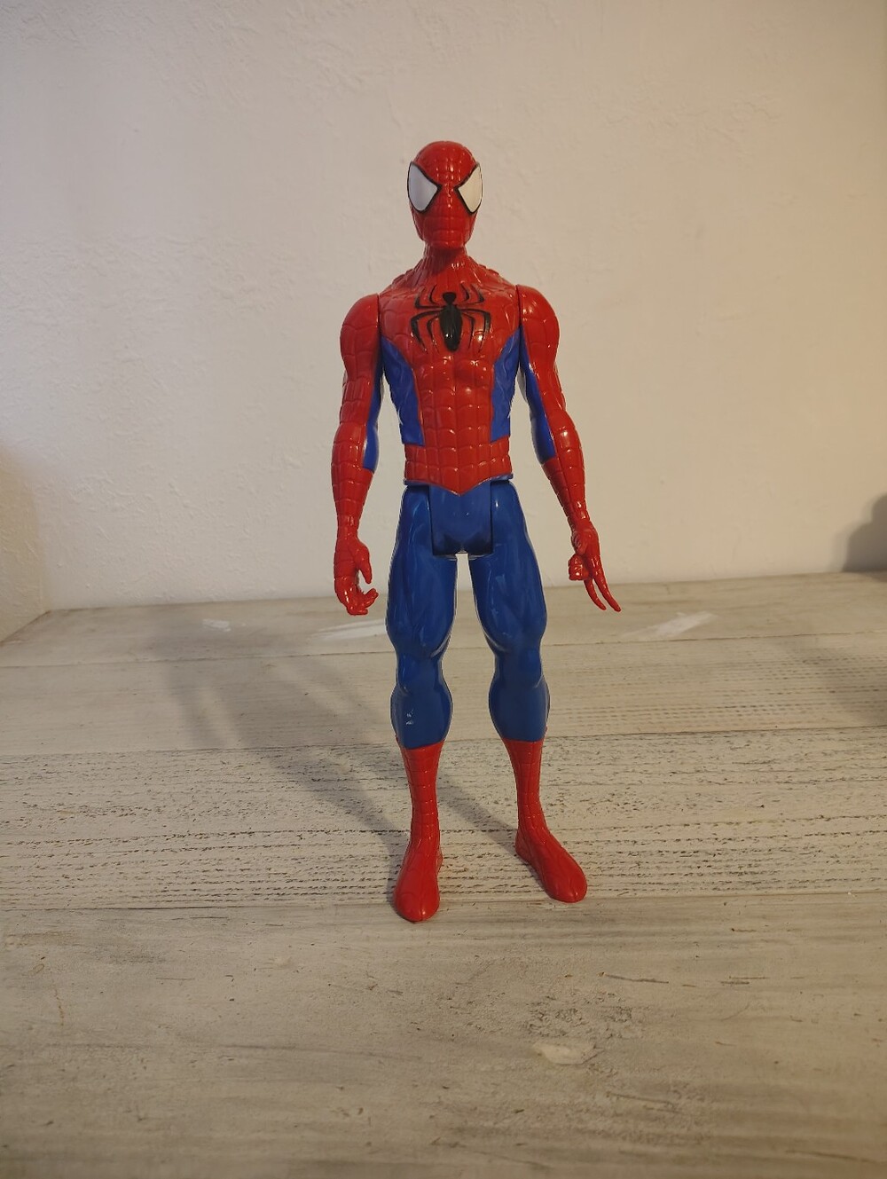 2013 Hasbro Marvel "Spider-Man" - Moveable Arms  Action Figure